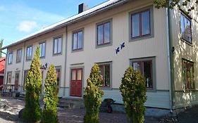 Manes Apartment